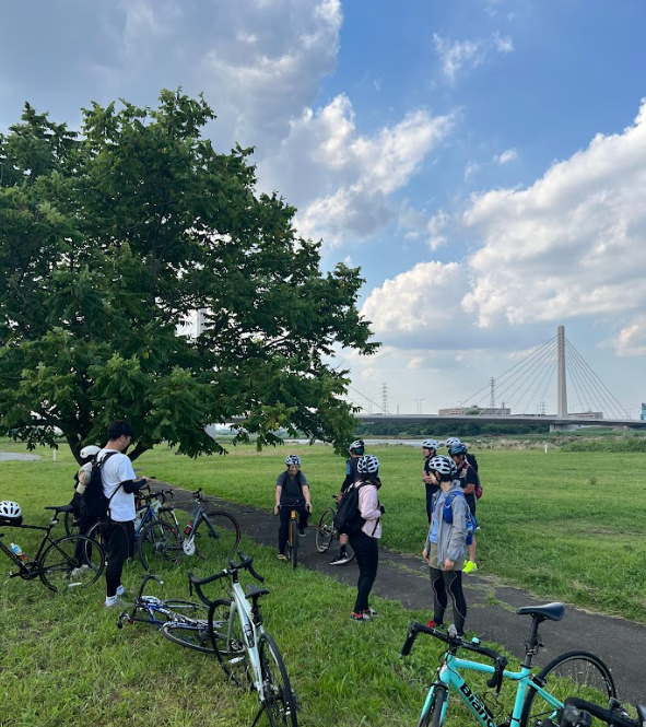 グラベルロードバイク走行風景